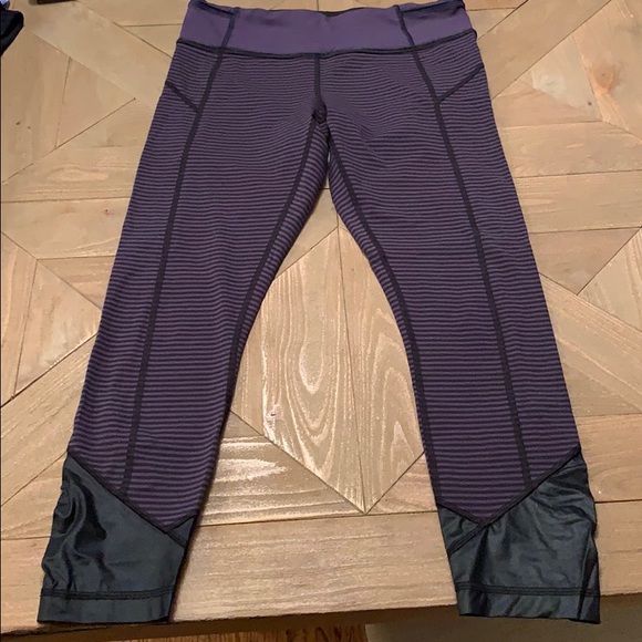 Lulu Striped Leggings - Picture 3 of 4